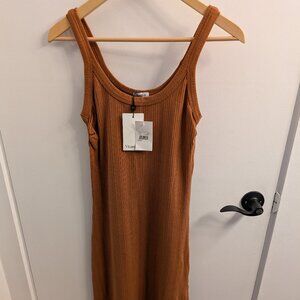 New With Tags Ribbed burnt orange midi dress with a side slit - from Vitamin A.